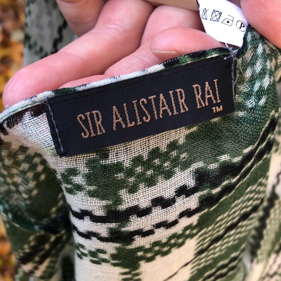 ‼️WEEKEND SALE‼️ Sir Alistair Rai☀️Green plaid infinity scarf - Picture 7 of 8